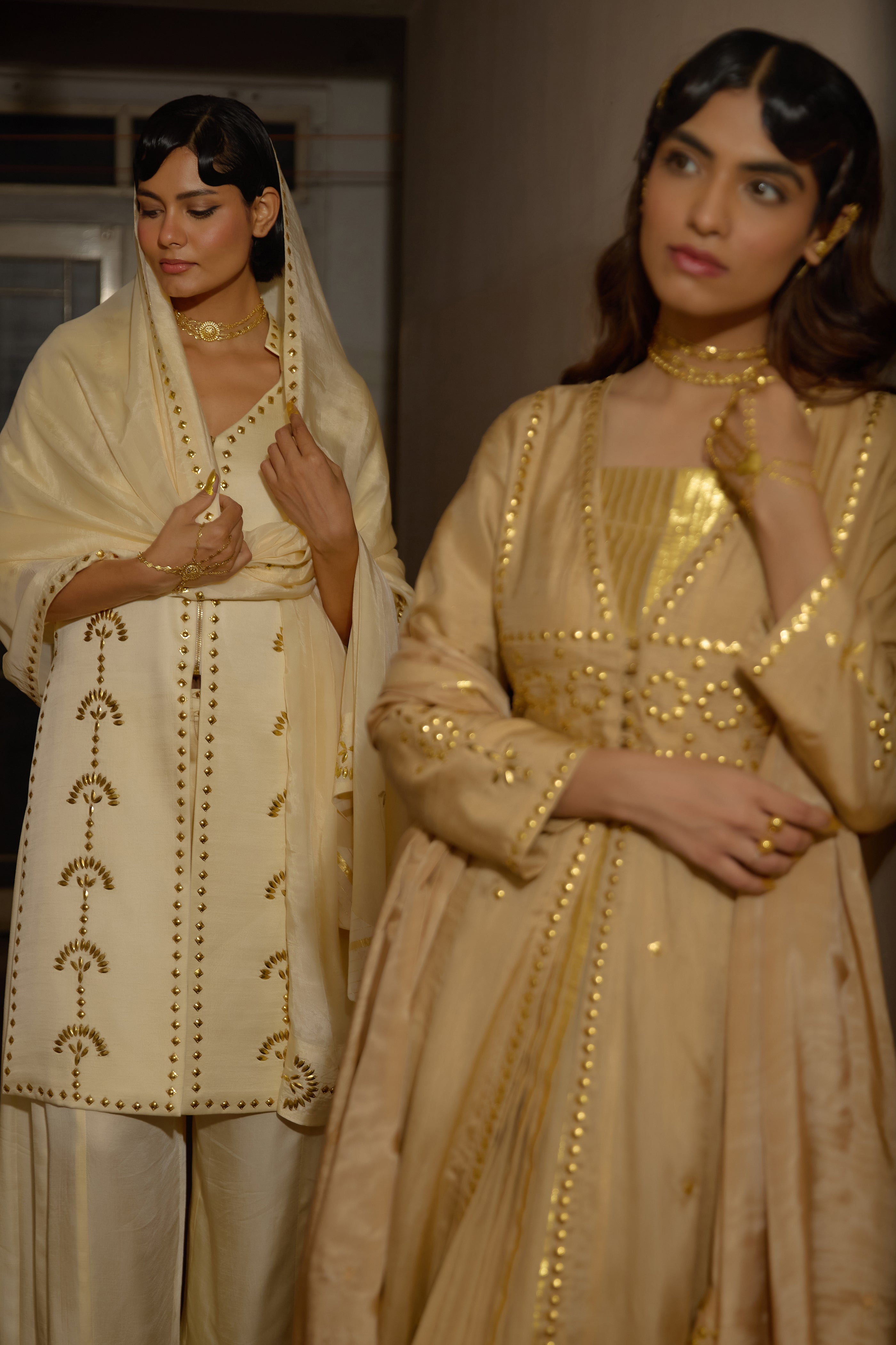Suraj Pol Set - Ivory