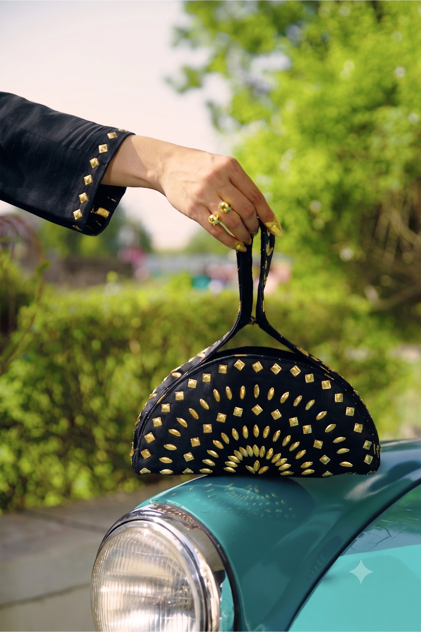 Aaroh Bag