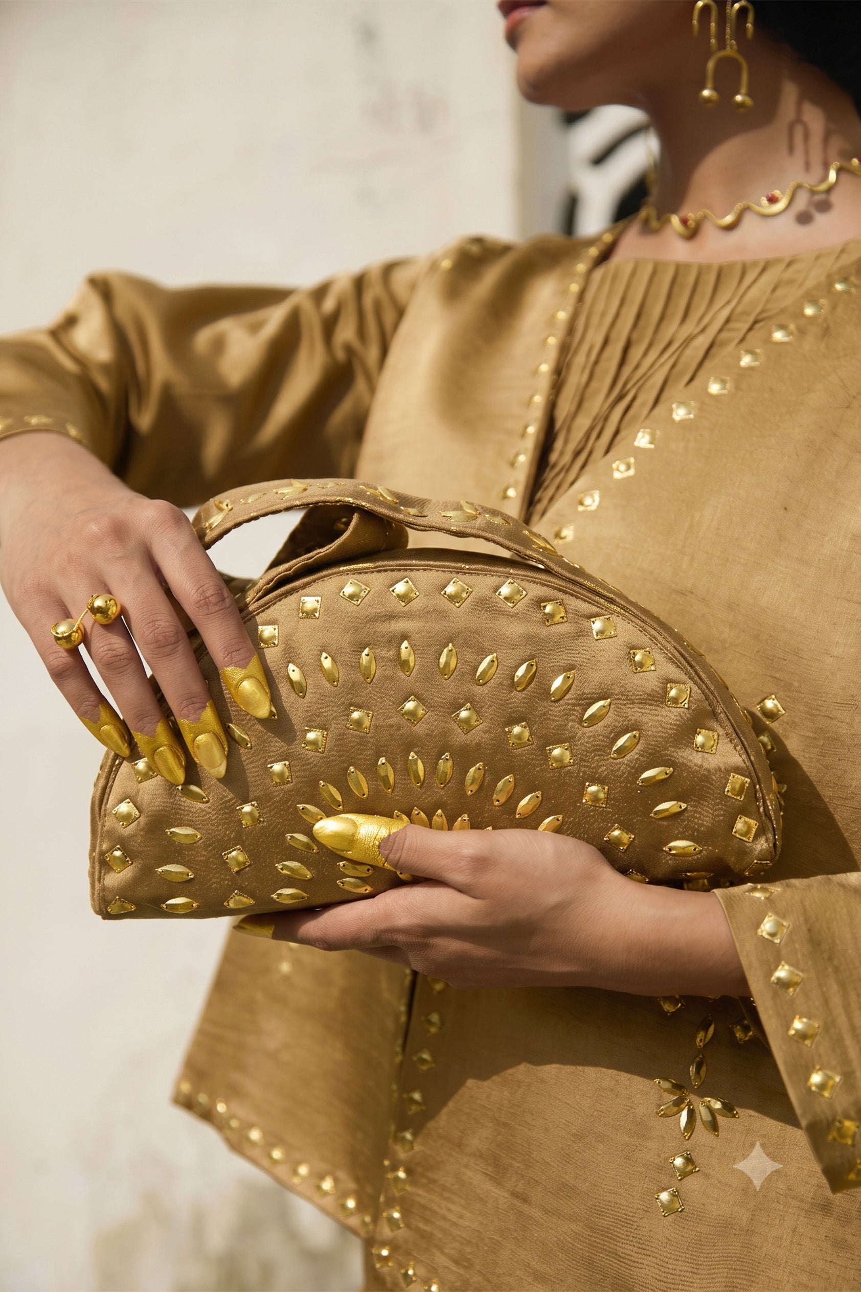 Aaroh Bag