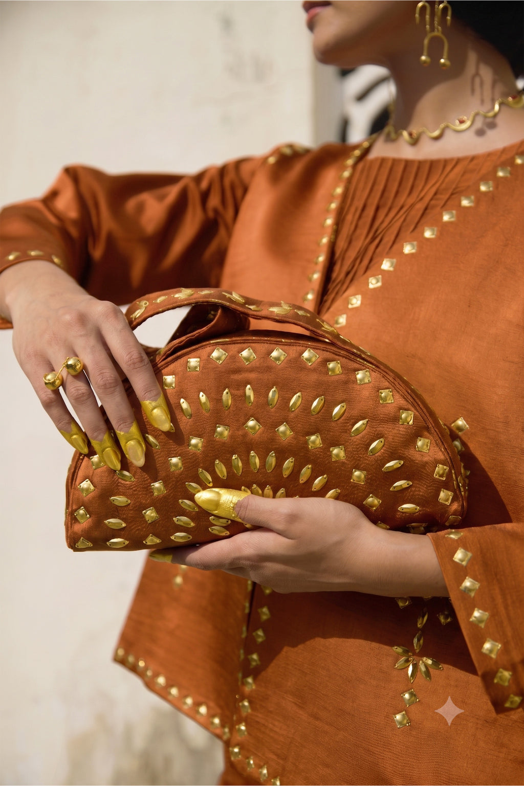 Aaroh Bag